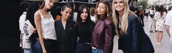 Le D&eacute;fil&eacute; L&rsquo;Or&eacute;al Paris 2025: Pokaz mody z przesłaniem siostrzeństwa i mocy kobiet